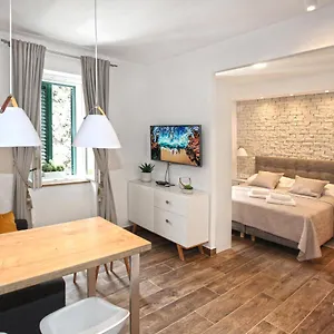 Tessera Apartment Split
